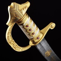 Авторская техника украшения ножа гранатами и золотом