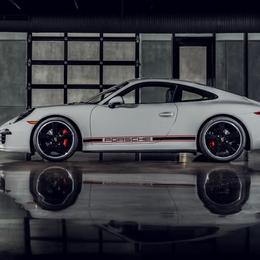 Porsche представляет оригинальный  911 GTS Rennsport Reunion Edition
