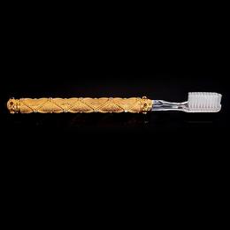Зубная щетка из золота "Голд-премиум"