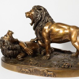 Скульптура Дерущиеся львы