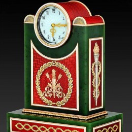 Часы с красной эмалью Фаберже