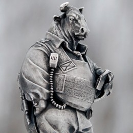 Статуэтка Бык в разгрузке (серебро, нефрит)