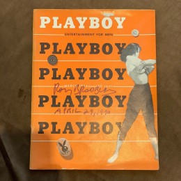 Рэй Брэдбери (журнал Playboy с двумя автографами на обложке и на 3 странице)