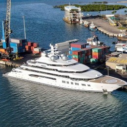 Власти, конфисковавшие яхту Сулеймана Керимова, не в состоянии ее содержать