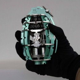 Настольные часы L’Epee Grenade (4 цвета)