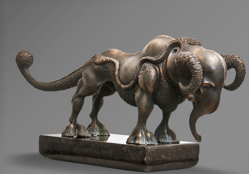 Бронзовый слон в стиле модерн