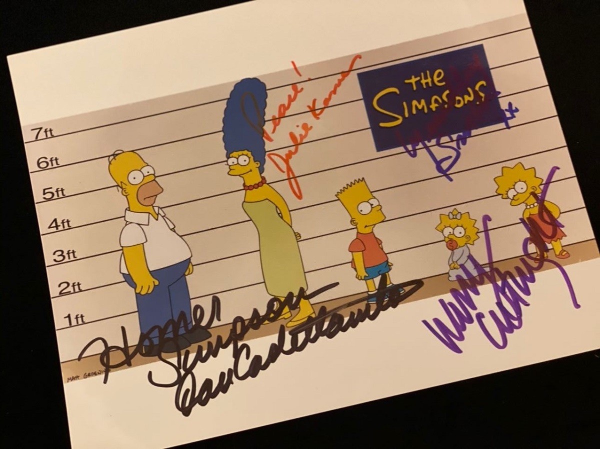 Автографы создателя мультифильма Симпсоны