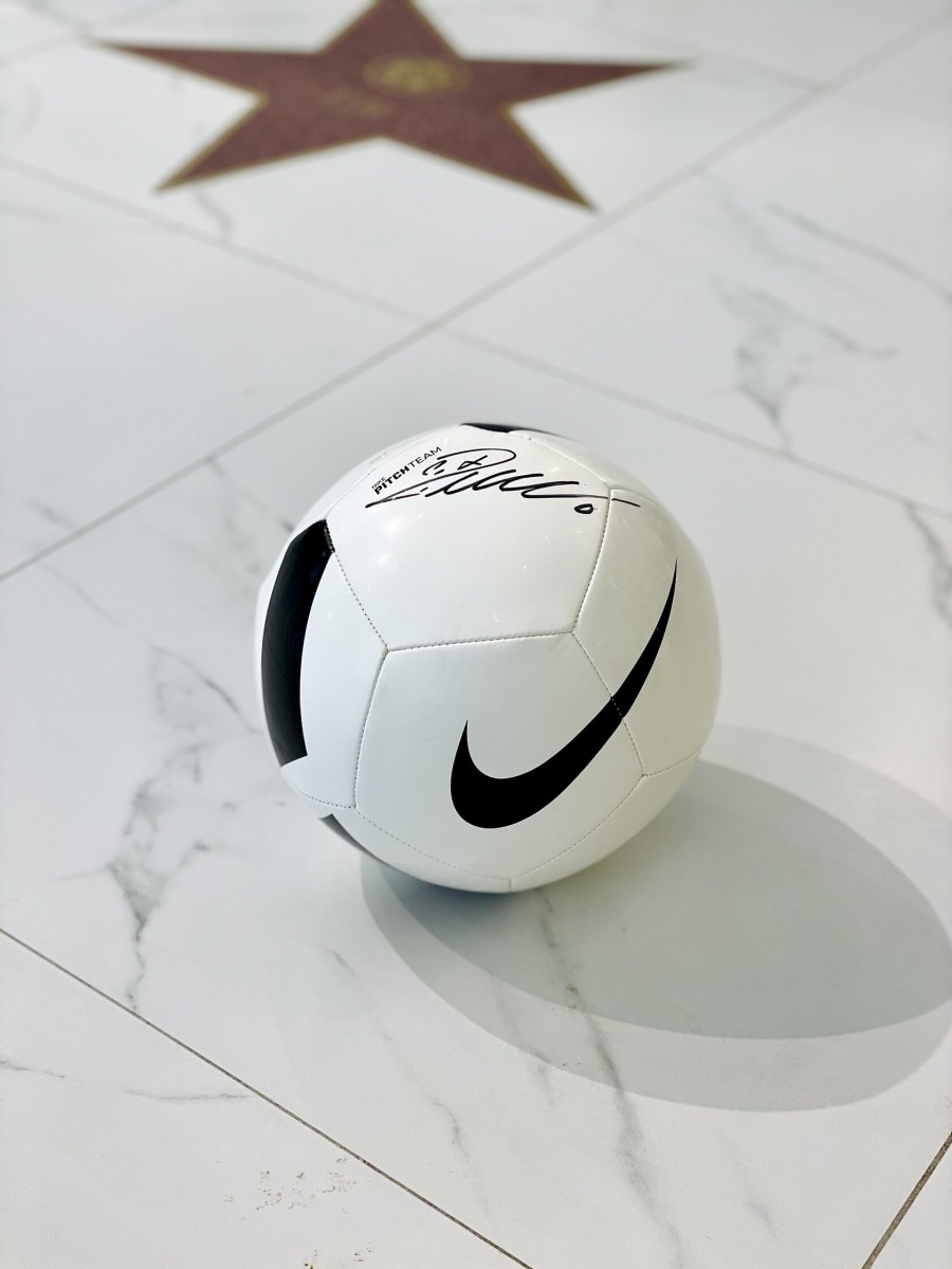 Криштиану Роналду (мяч с автографом)