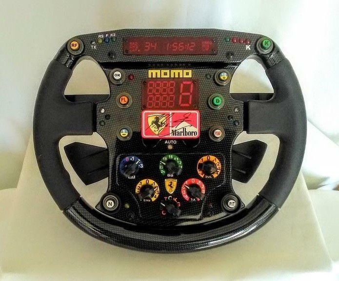Михаэль Шумахер (Реплика руля 1999 Ferrari F399 с автографом)