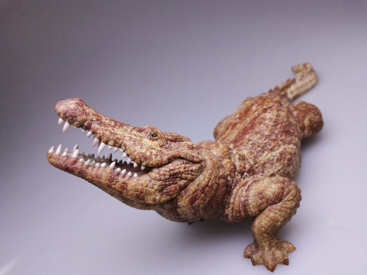 Скульптура Крокодил Сафари