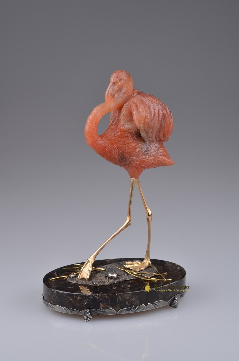 Скульптура Фламинго (камни, золото)