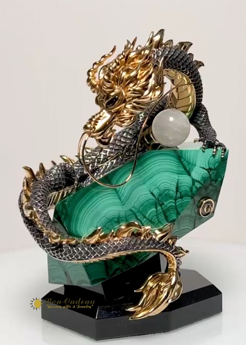 Скульптура Дракон и жемчужина (серебро, оникс, малахит)